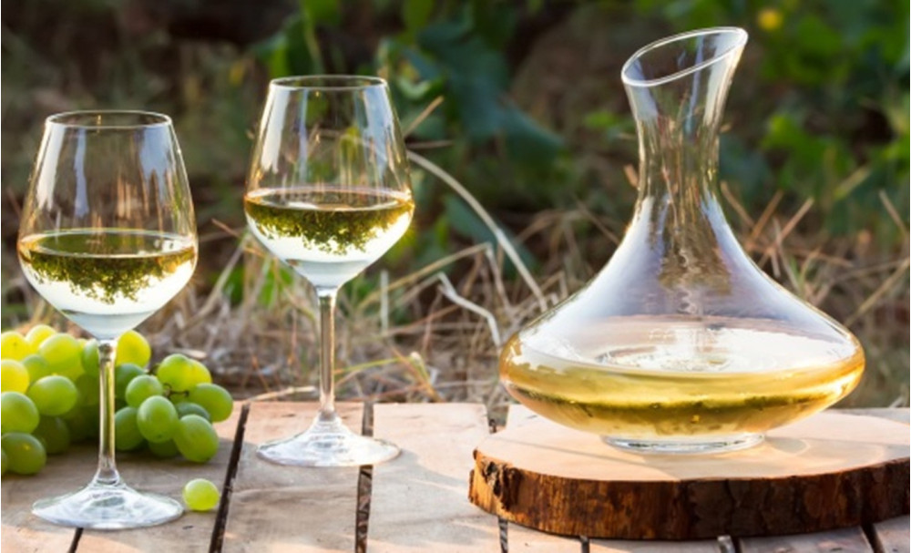 Apéros d'été : 5 vins frais et fruités pour sublimer vos soirées entre amis